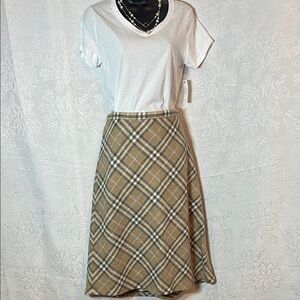 Burberry NWOT A-line Nova plaid skirt